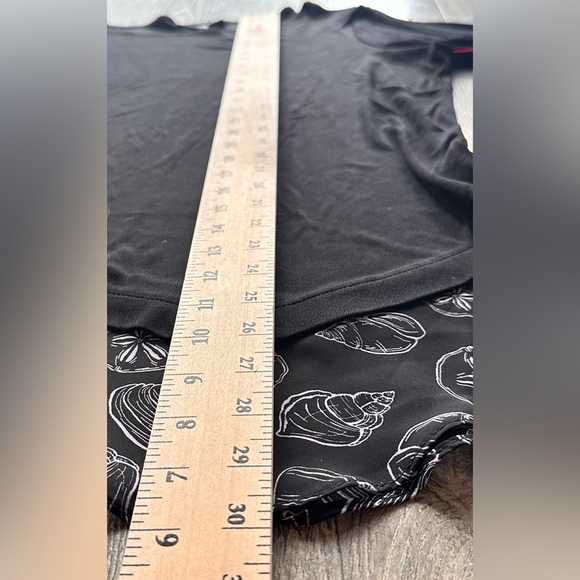 Chico’s Travelers Slinky Tunic Blouse Plus Size 3 or Women’s 16 Shells - Picture 7 of 8